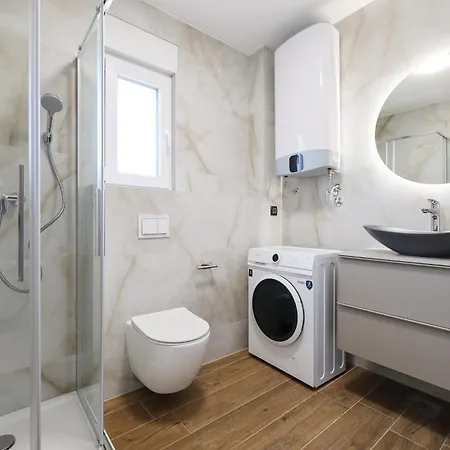 Deluxe On The Apartmán Privlaka (Zadar)