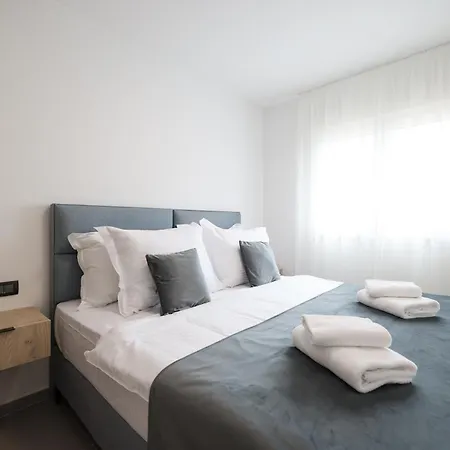 Apartment Deluxe On The Privlaka (Zadar)