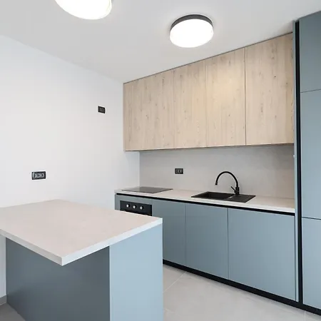 Deluxe On The Привлака